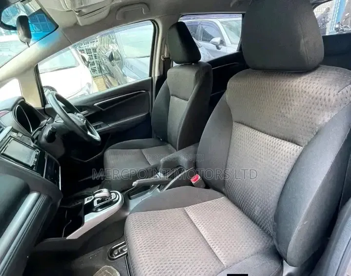 Honda Fit 2019 Silver