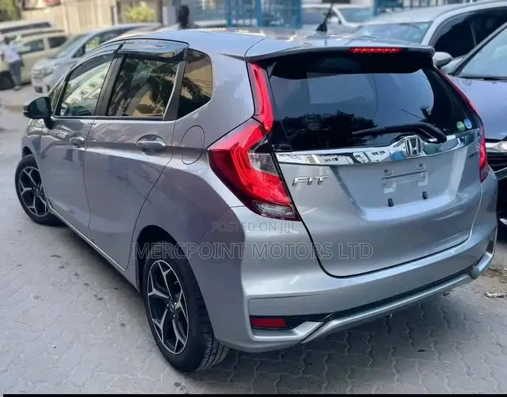 Honda Fit 2019 Silver