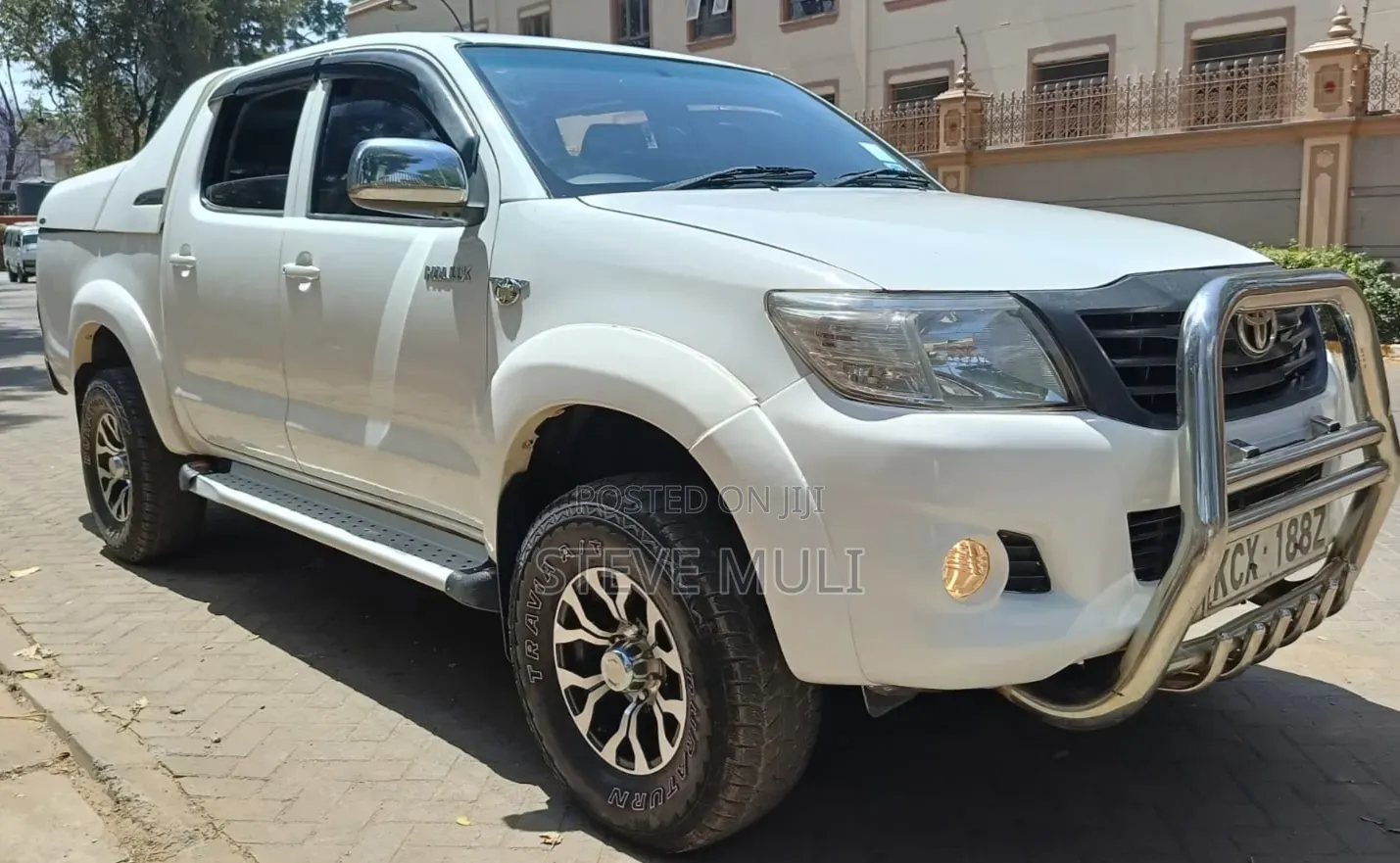 Toyota Hilux 2015 White