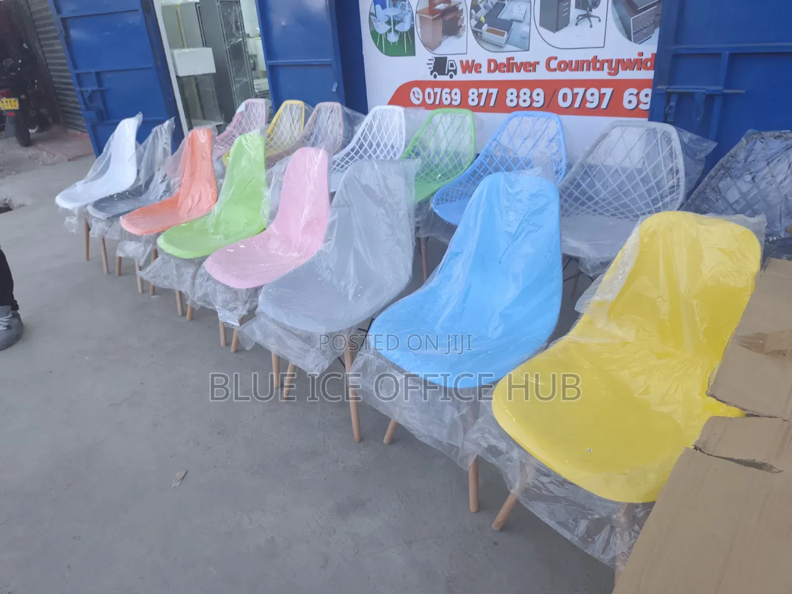 Colourful Plastic Dining Outdoor Chairs