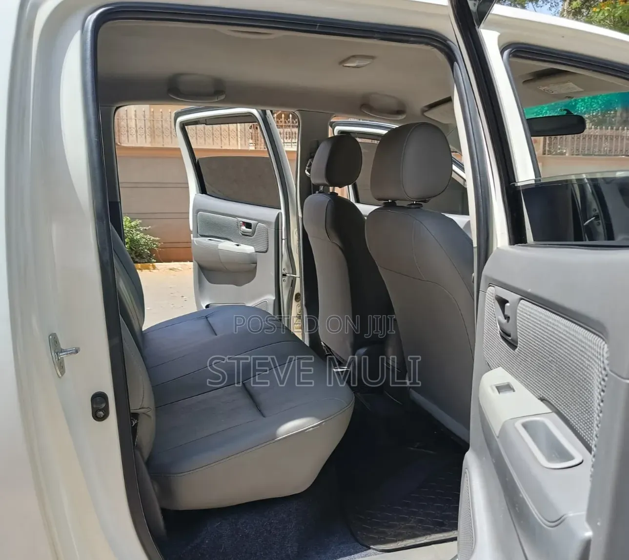 Toyota Hilux 2015 White