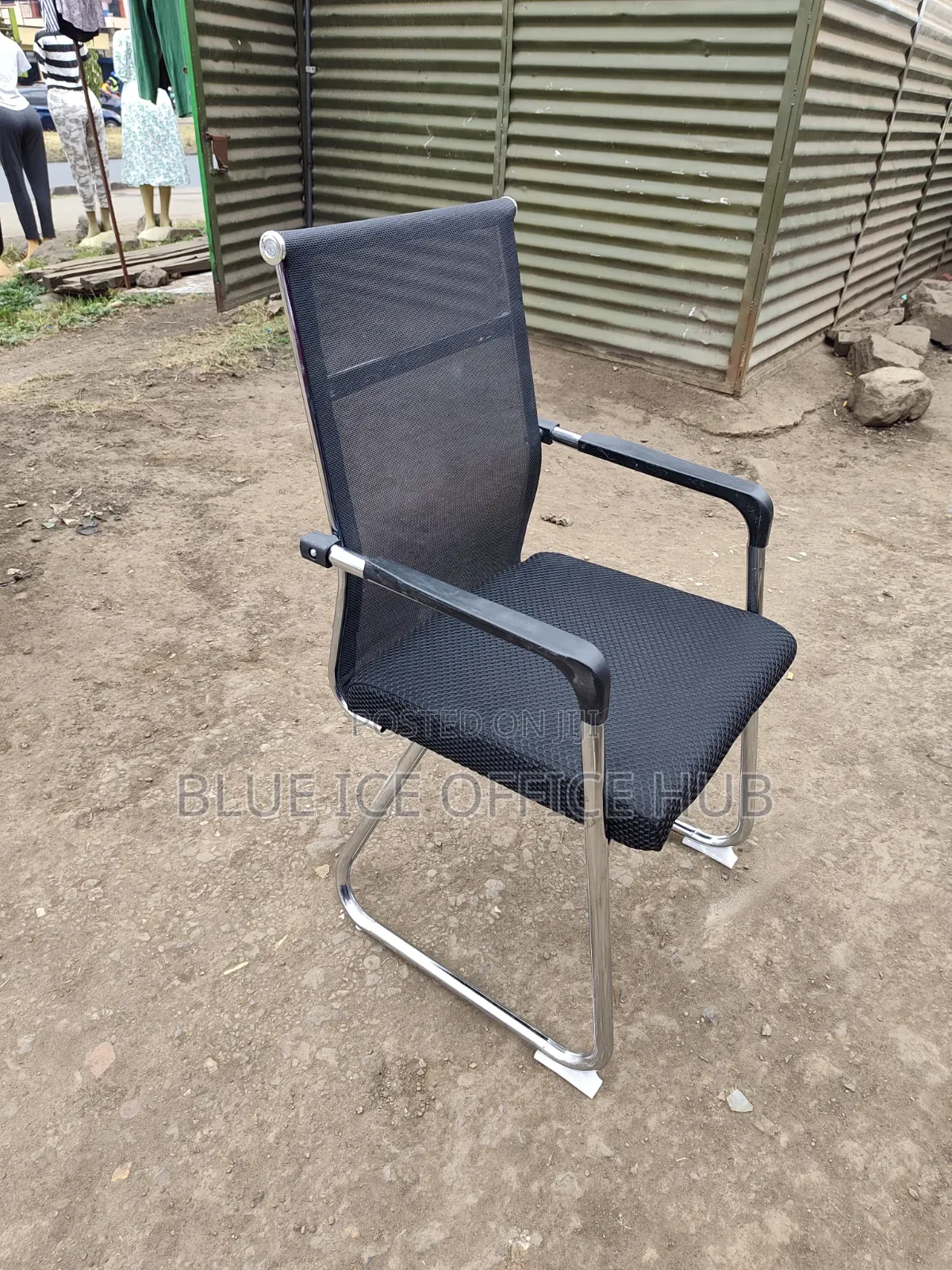 Title
Black Mesh Visitor Office Chair With Chrome Frame Armrests