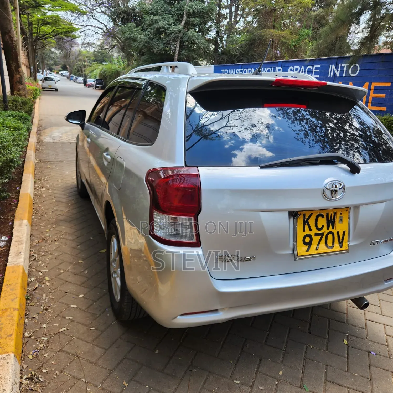 Toyota Corolla Fielder 2013 Silver