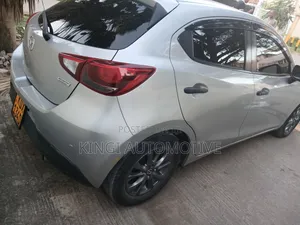Mazda Demio 2018 Silver