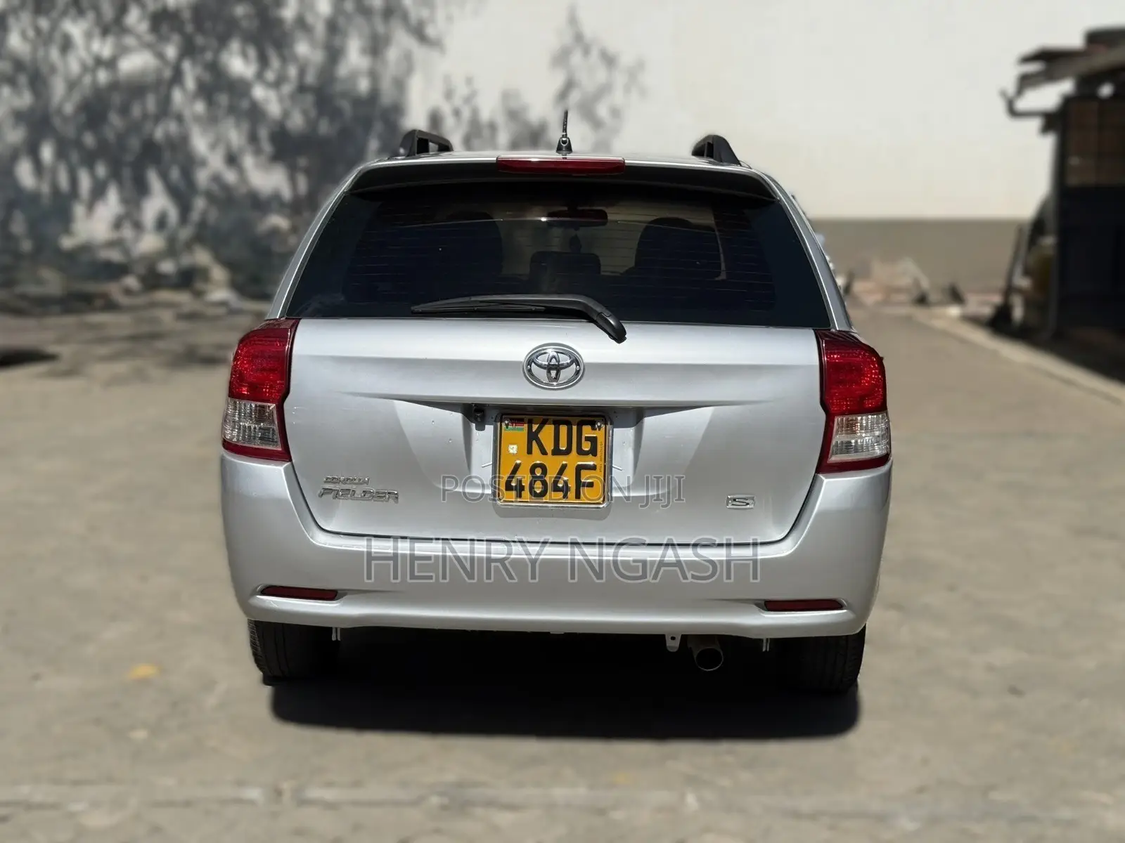 Toyota Corolla Fielder 2014 Silver