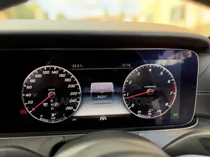 Mercedes-Benz E300 2019 White
