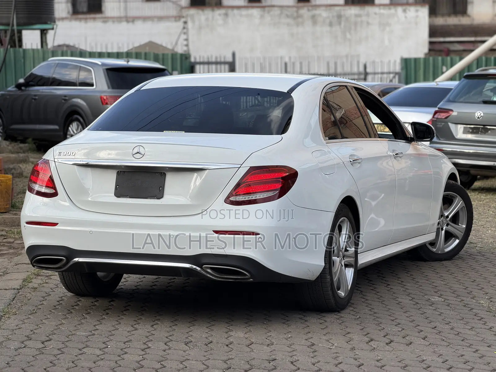 Mercedes-Benz E300 2019 White