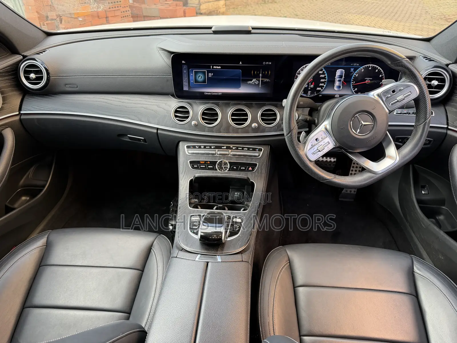 Mercedes-Benz E300 2019 White