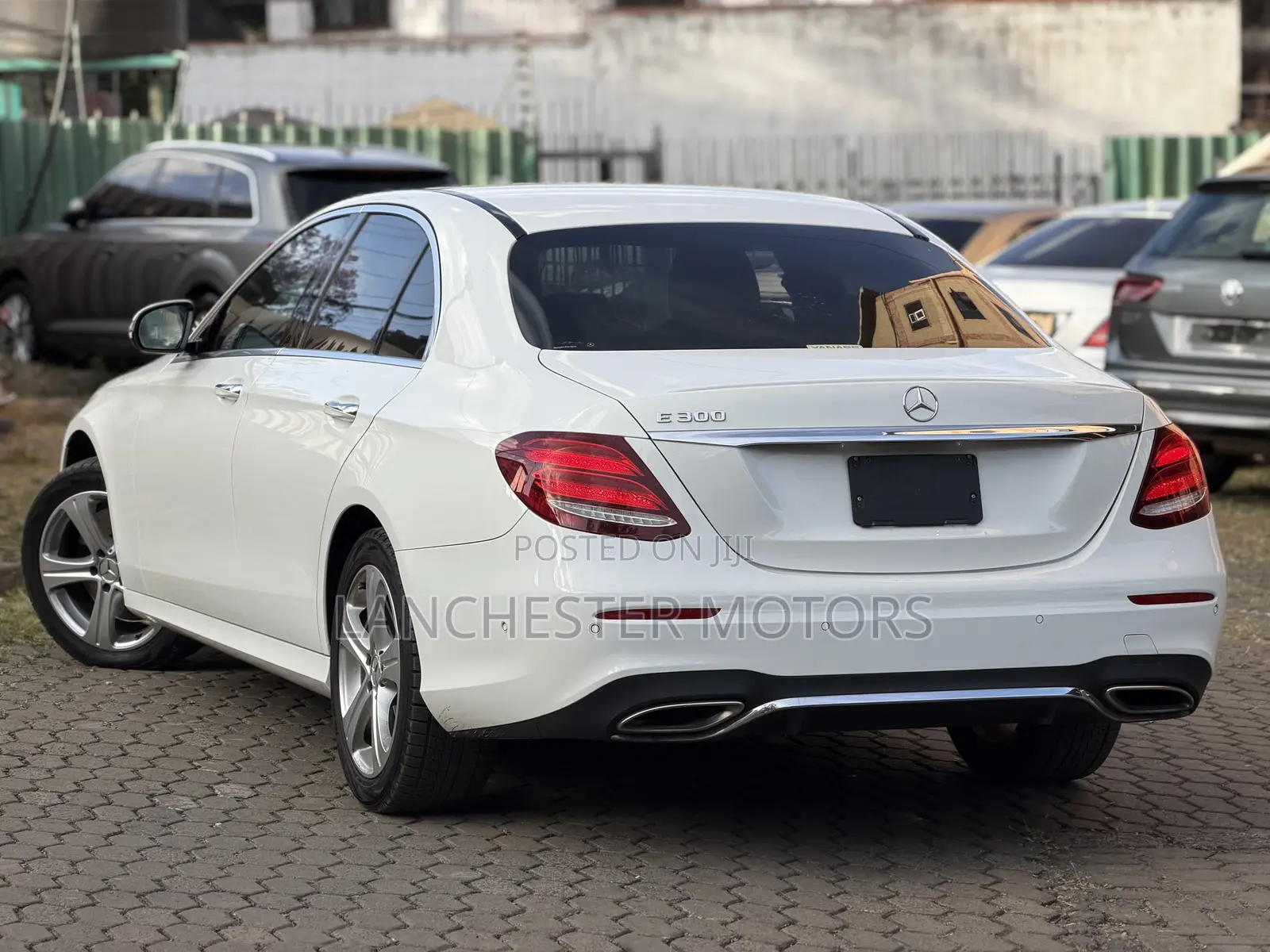 Mercedes-Benz E300 2019 White