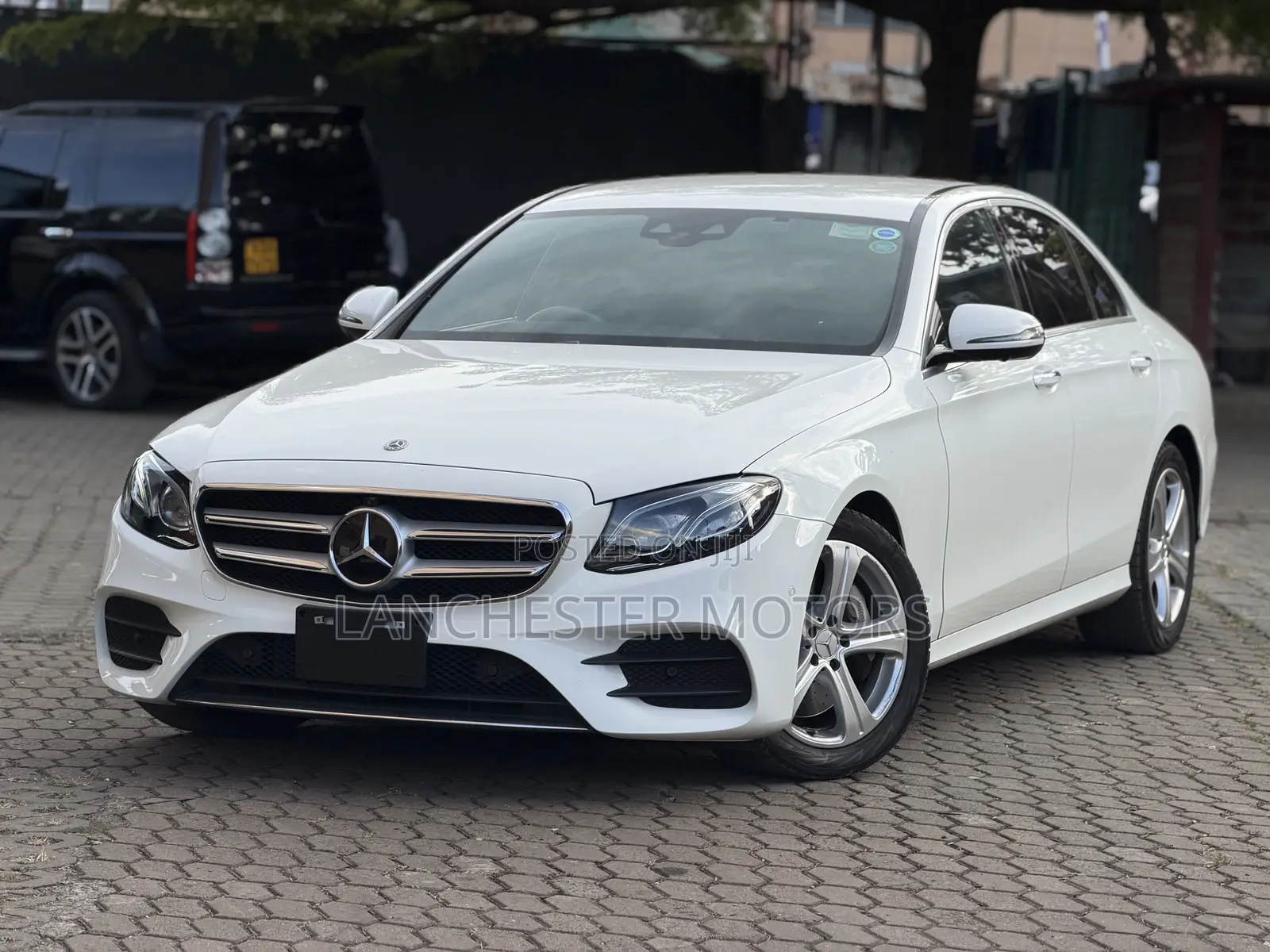 Mercedes-Benz E300 2019 White