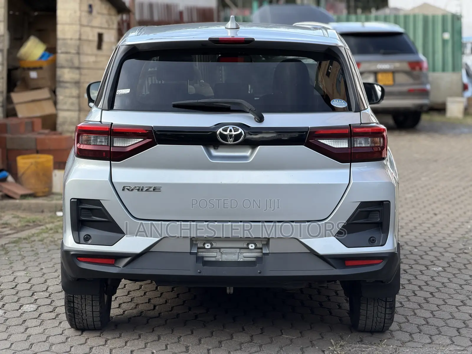 Toyota Raize 1.0 AWD 2019 Silver