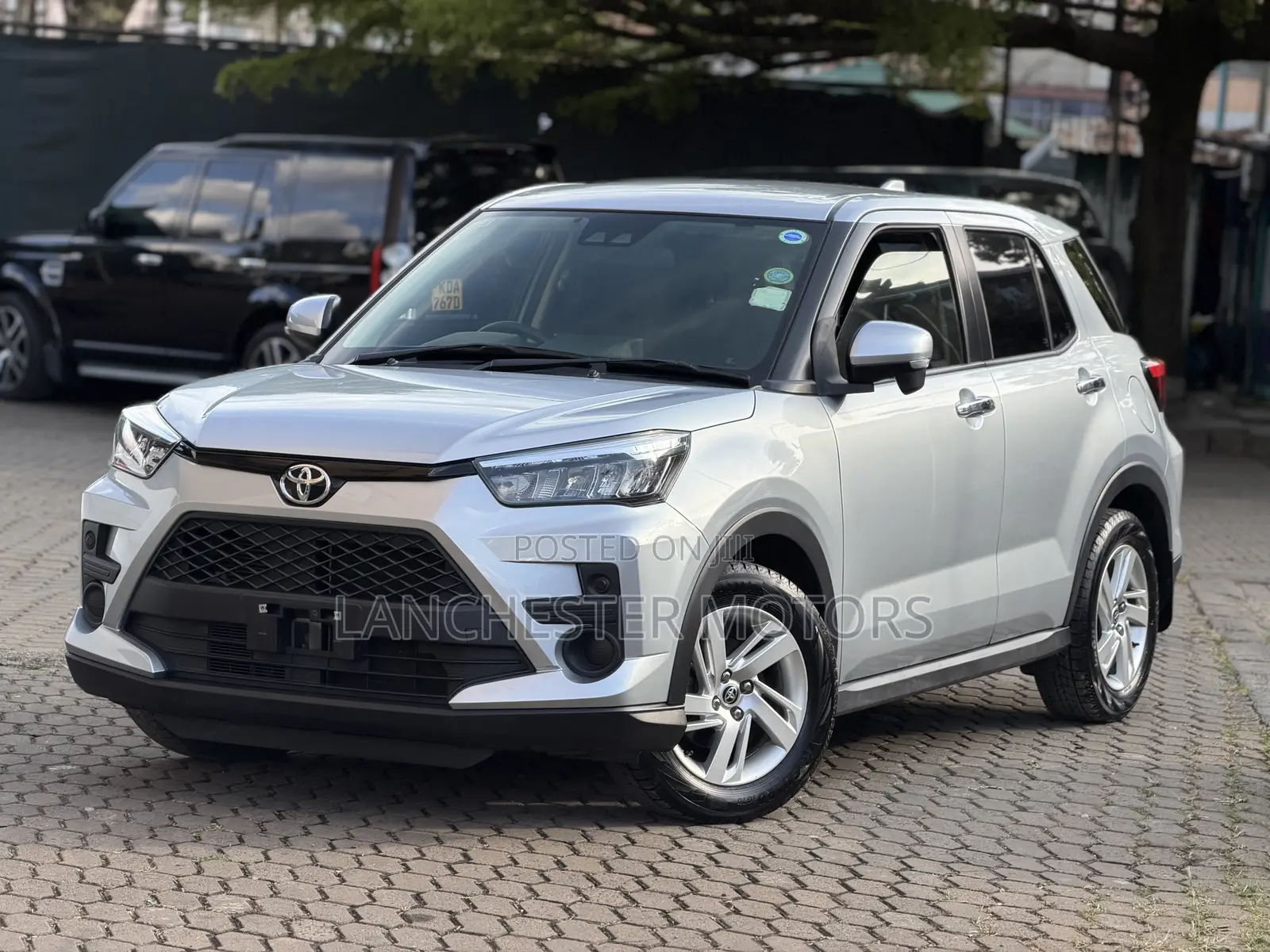 Toyota Raize 1.0 AWD 2019 Silver
