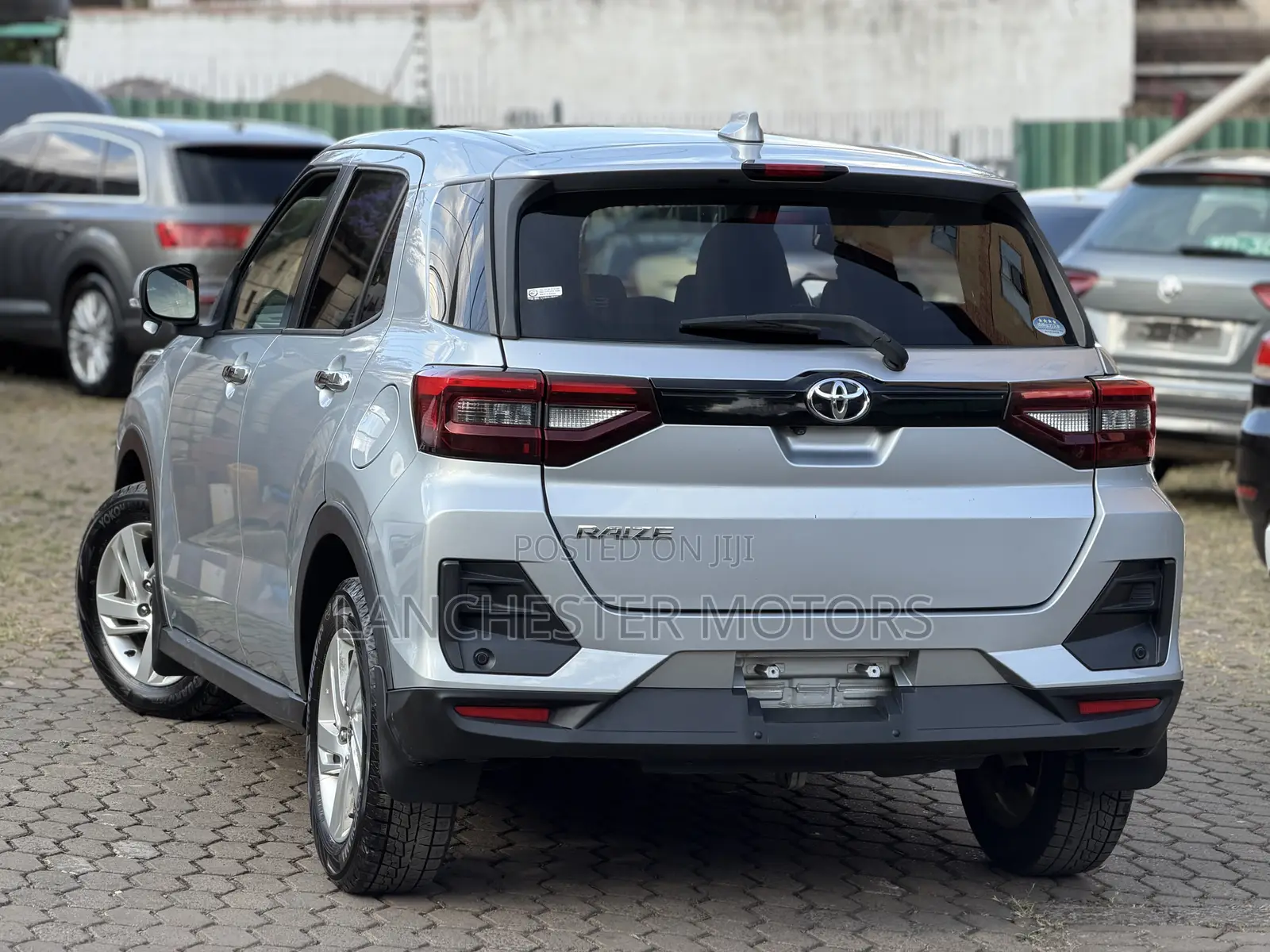Toyota Raize 1.0 AWD 2019 Silver