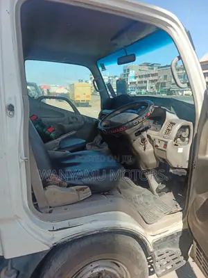 Toyota Dyna 2006 White