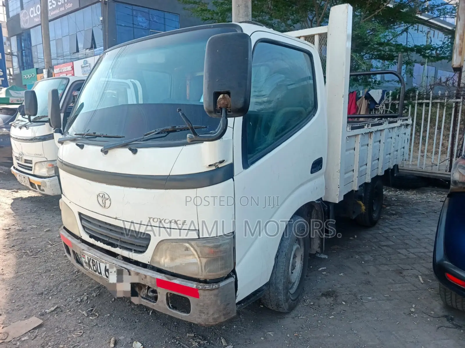 Toyota Dyna 2006 White