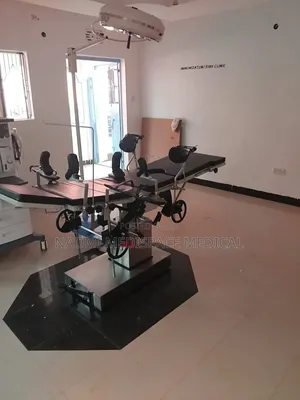 Heavy Duty, Durable Construction, Hydraulic Theatre Operating Table