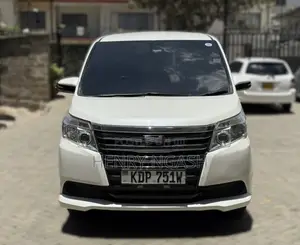Toyota Noah 2017 White