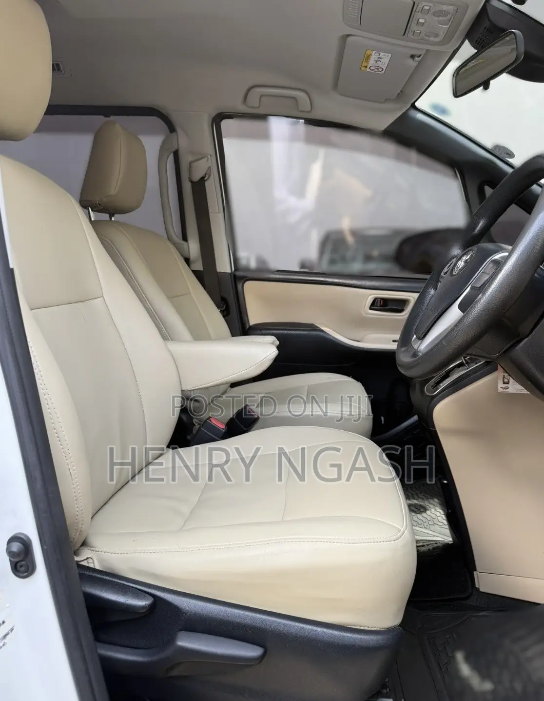 Toyota Noah 2017 White
