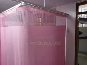 Pink Hospital Ward Partitioning Curtains With Top Mesh