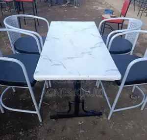 Restaurant Seat and Table