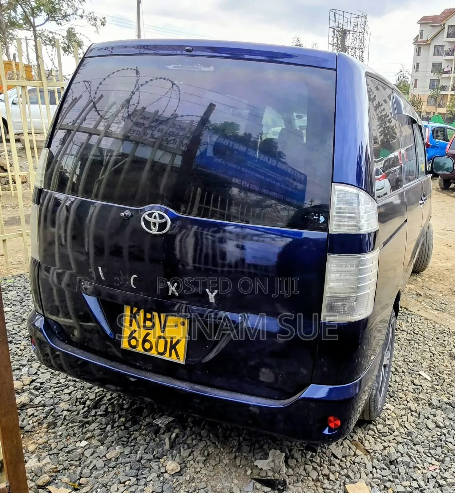 Toyota Voxy 2006 Blue