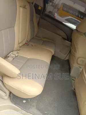 Toyota Estima 2007 Silver