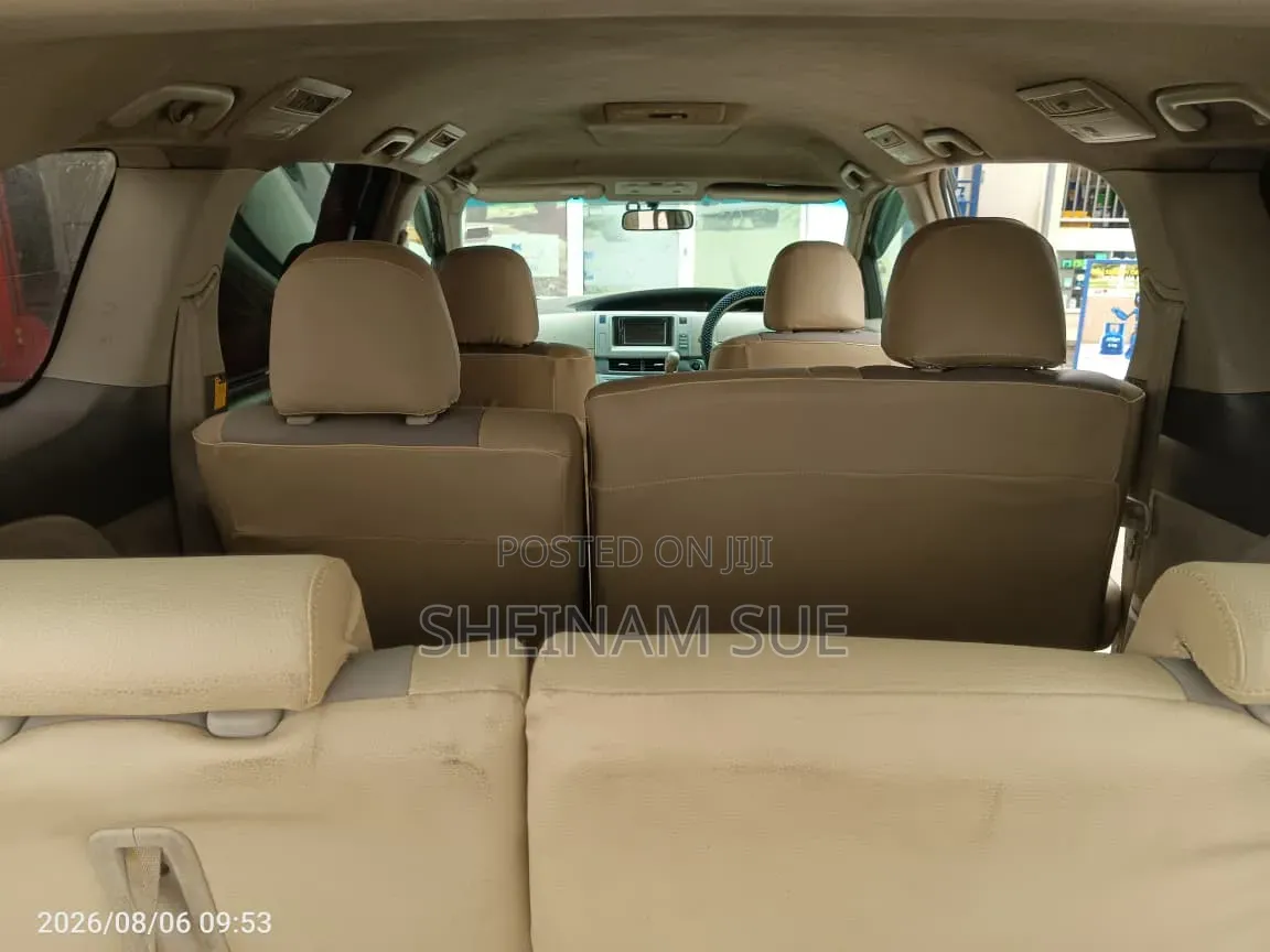 Toyota Estima 2007 Silver