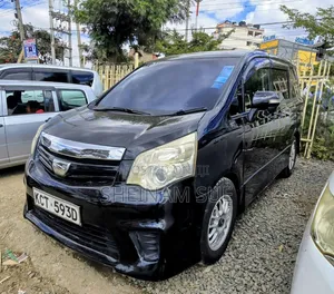 Toyota Noah 2011 Black