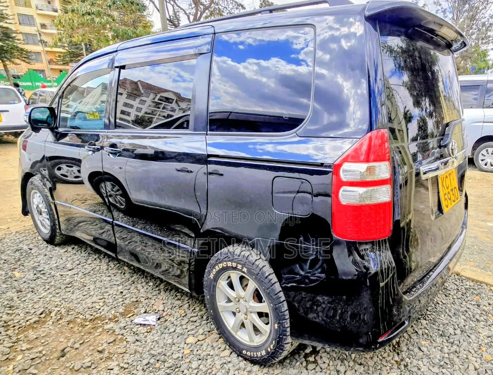 Toyota Noah 2011 Black