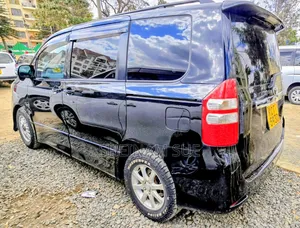 Toyota Noah 2011 Black