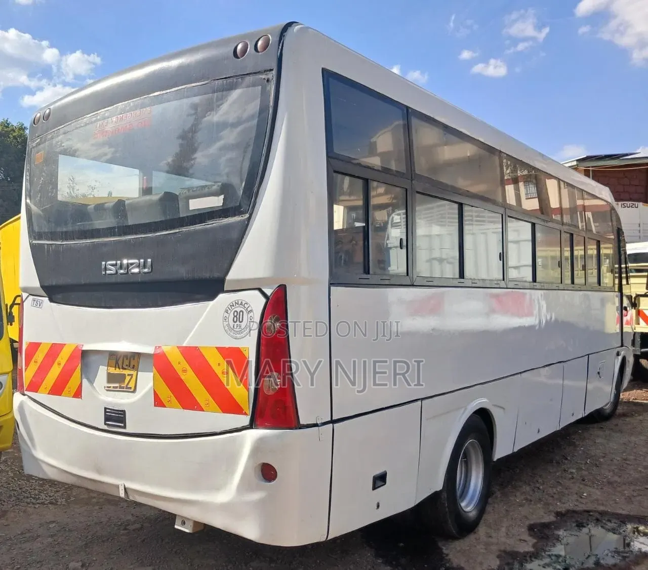 Isuzu NQR 2014 White