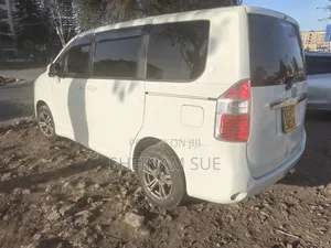 Toyota Noah 2009 White