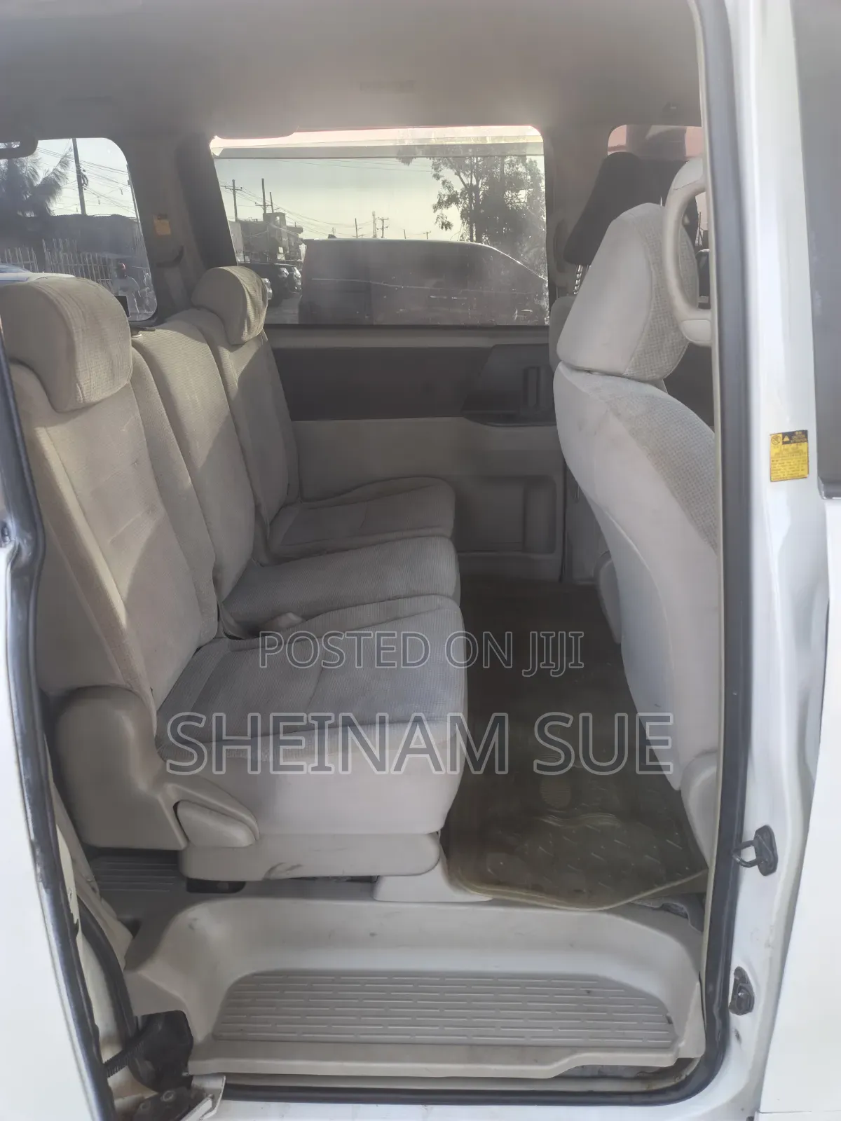 Toyota Noah 2009 White