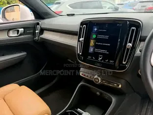 Volvo XC40 2019 White