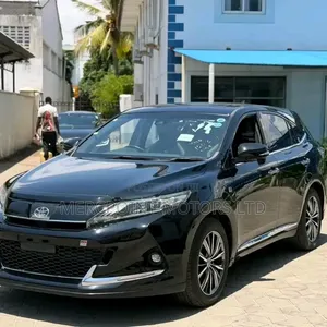 Toyota Harrier 2.5 Hybrid GR Sport 2019 Matt Black