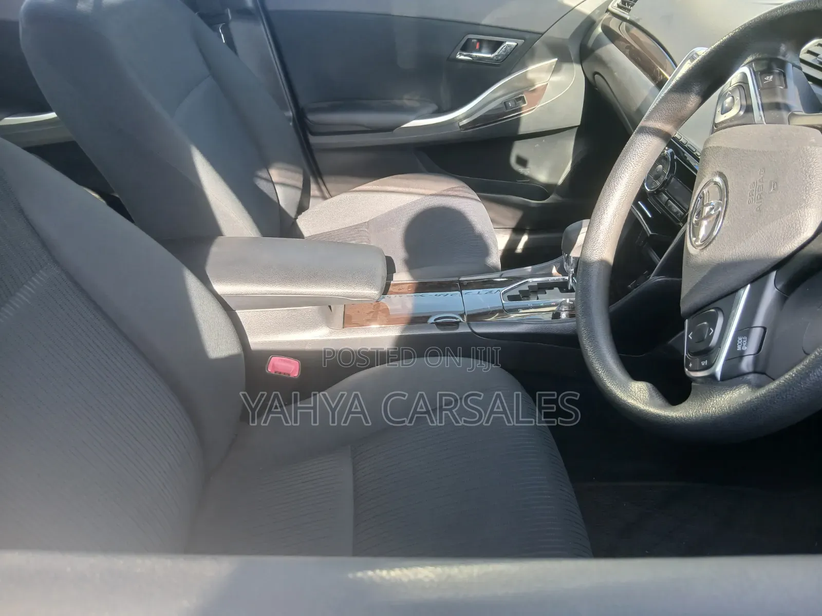 Toyota Premio 2019 Silver