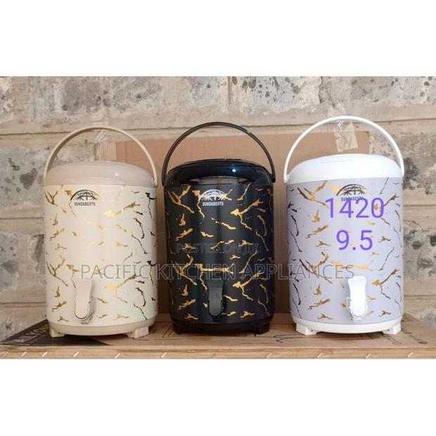 T-Urn 9.5L High Capacity Durable Storage Container - main view