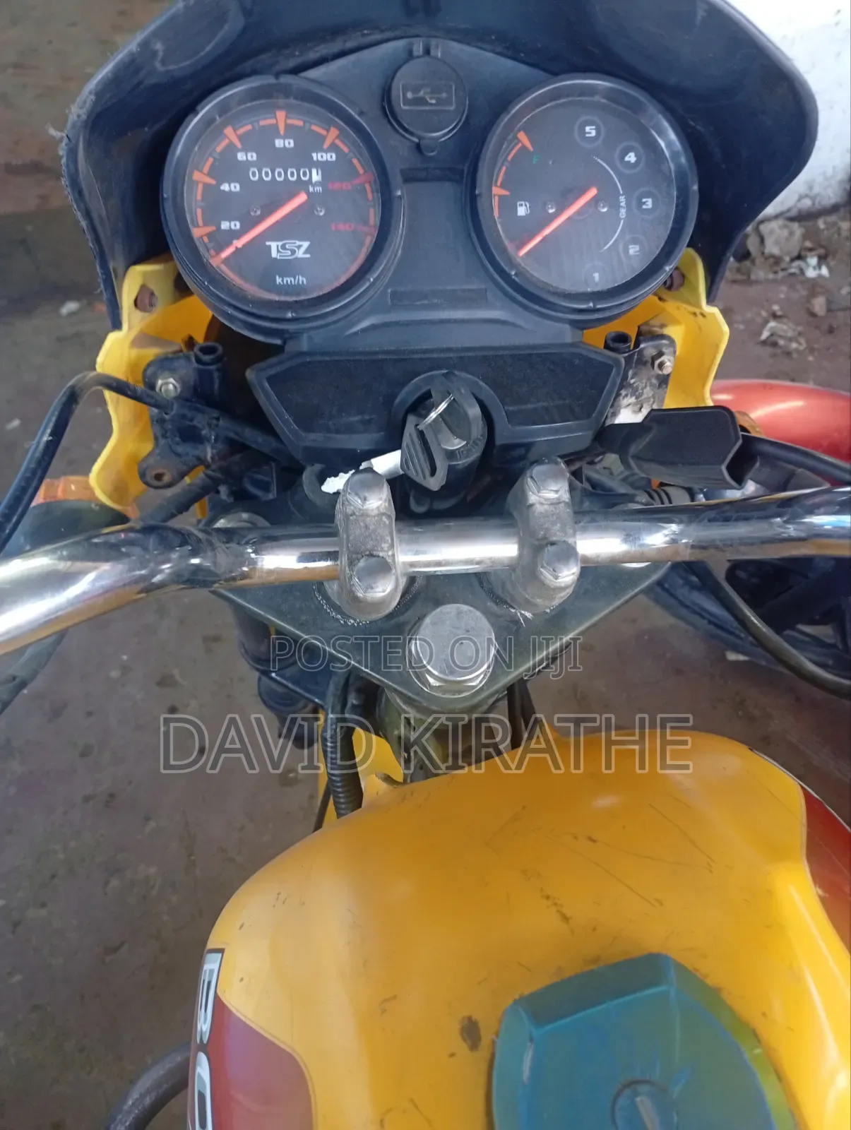 Bajaj Boxer 125 2023 Yellow