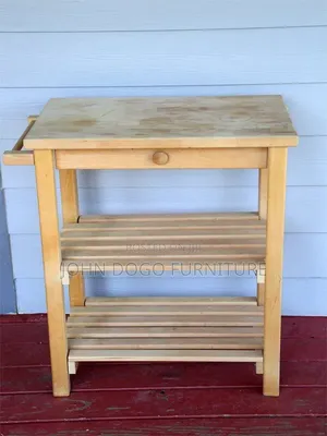 Kitchen Table 1700 and Puff in Good Price 1000