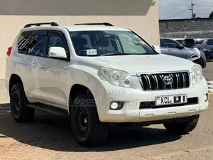 Toyota Land Cruiser Prado 2010 White