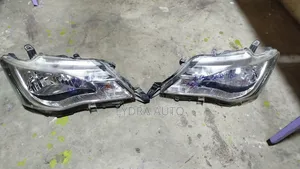 Axio/ Fielder 161 Headlights