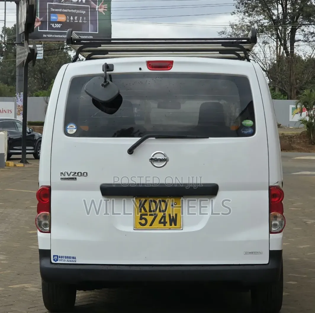 Nissan NV200 2014 White