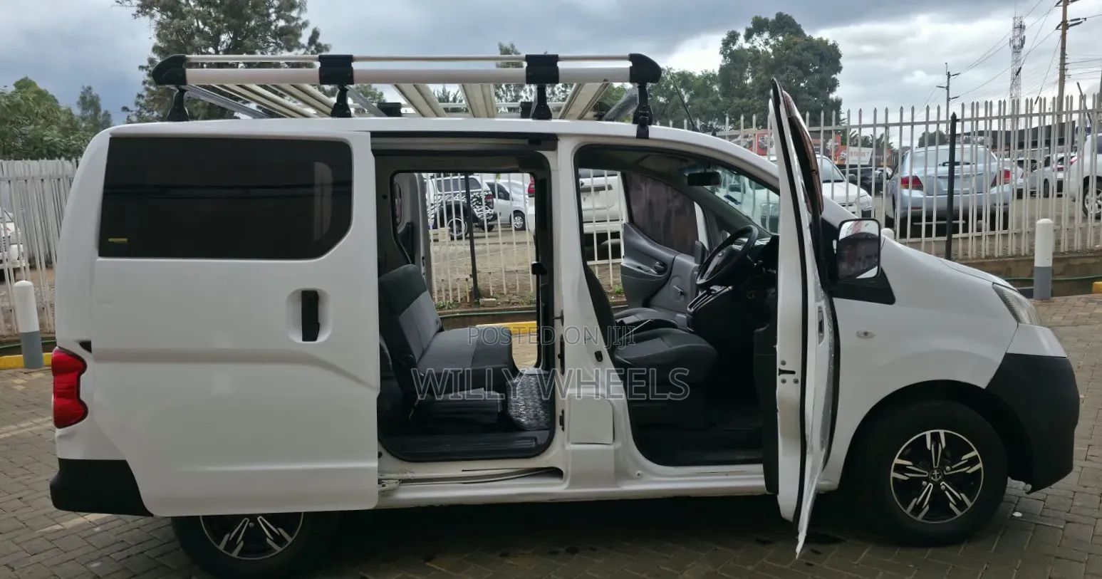 Nissan NV200 2014 White