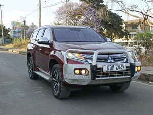 Mitsubishi Pajero Sport GLX 2018 Maroon