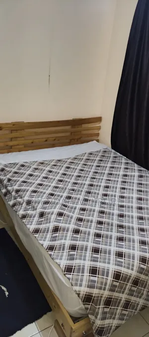 5*6 Wooden Bed(not Palets)