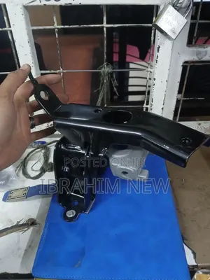 Toyota Vitz Belta Engine Mounting