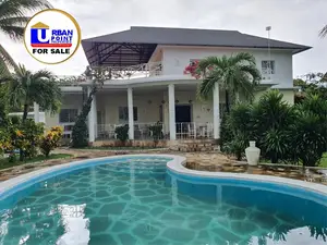 4bdrm Maisonette in Town Centre for sale
