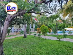 4bdrm Maisonette in Town Centre for sale