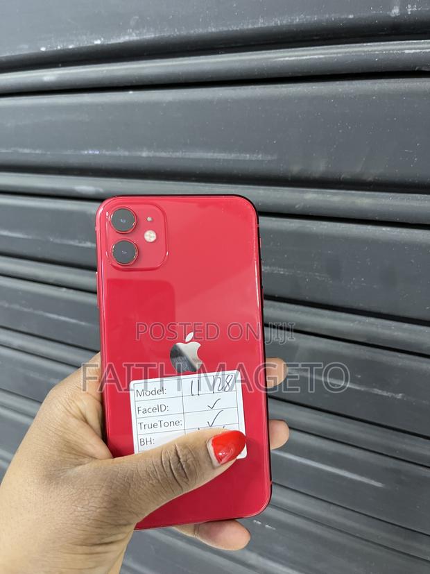 Apple iPhone 11 128 GB Red