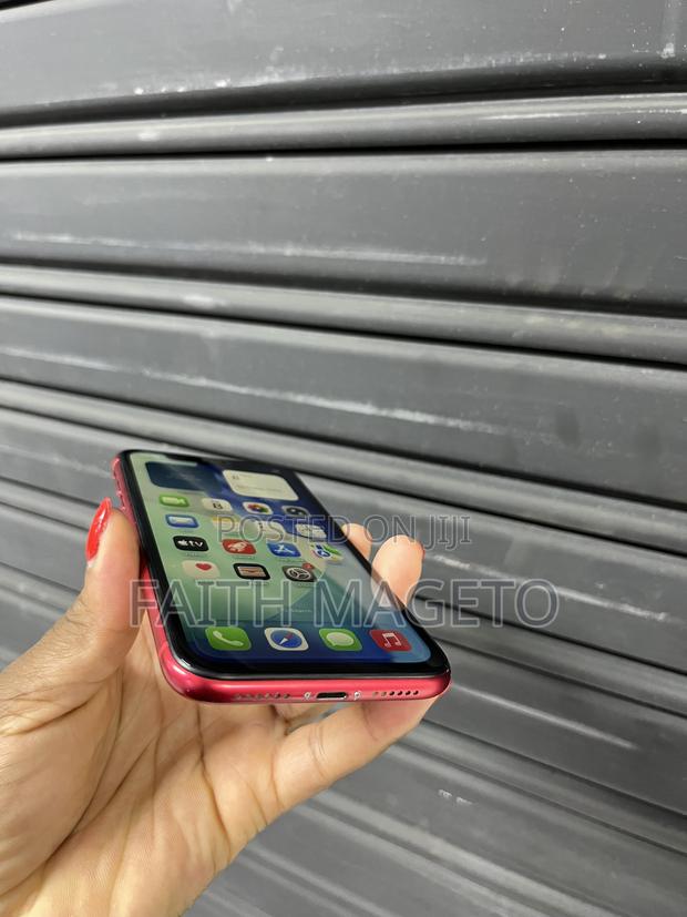 Apple iPhone 11 128 GB Red - thumbnail 4
